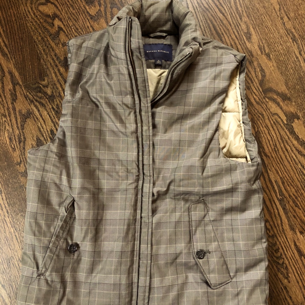 Banana Republic puffer vest